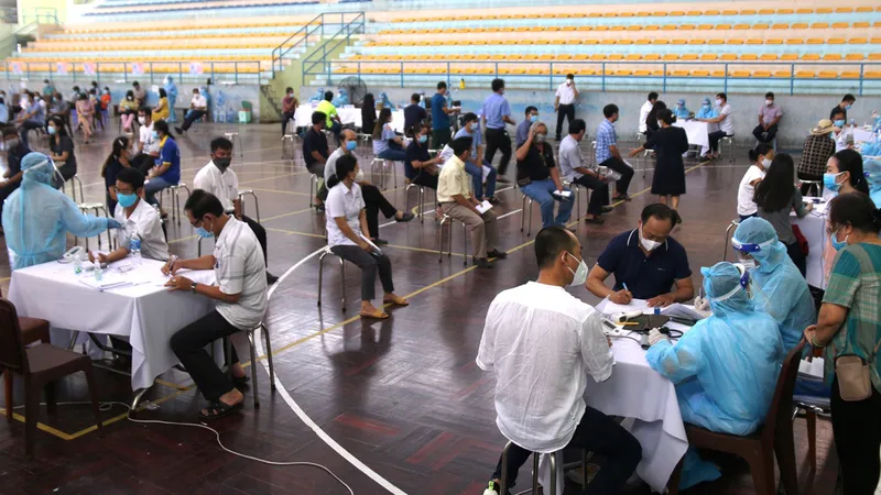 Cán bộ, công chức, viên chức ở Bình Thuận xin nghỉ việc hàng loạt: Do thu nhập và ngại trách nhiệm?