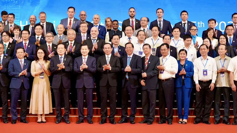 Hành động mạnh mẽ hơn, hướng tới giảm phát thải ròng bằng không