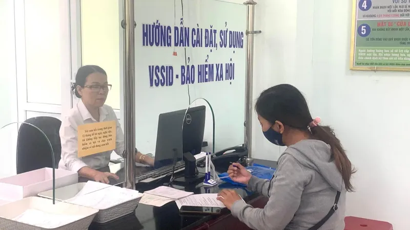 Đủ mánh trục lợi Quỹ Bảo hiểm xã hội 