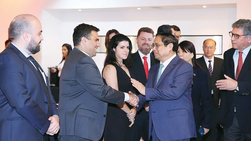 Thủ tướng Phạm Minh Chính với đại diện các doanh nghiệp Brazil. Ảnh: TTXVN