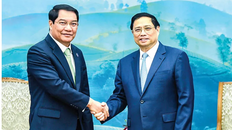 Thủ tướng Phạm Minh Chính tiếp ông Atsaphangthong Siphandone, Đô trưởng Vientiane (Lào). Ảnh: VIẾT CHUNG