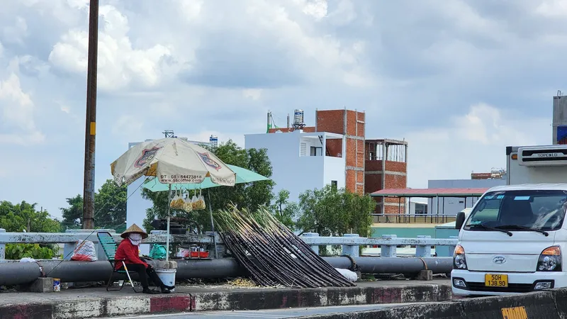 Tiềm ẩn nguy cơ mất an toàn giao thông trên cầu Trường Đai
