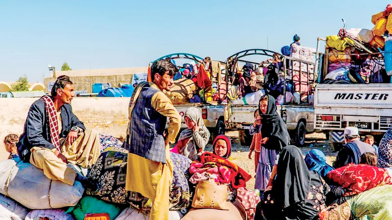 Người di cư Afghanistan gấp rút đi khỏi Pakistan