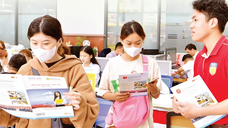 Quản tên trường hay chất lượng?