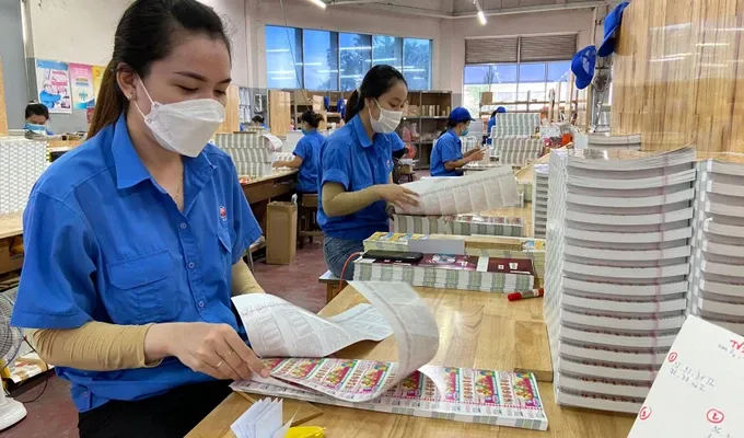 Thưởng tết và vui tết