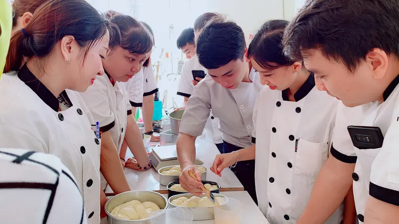 Chàng thủ khoa ngành Marketing với ước mơ chuỗi bánh mì trường học