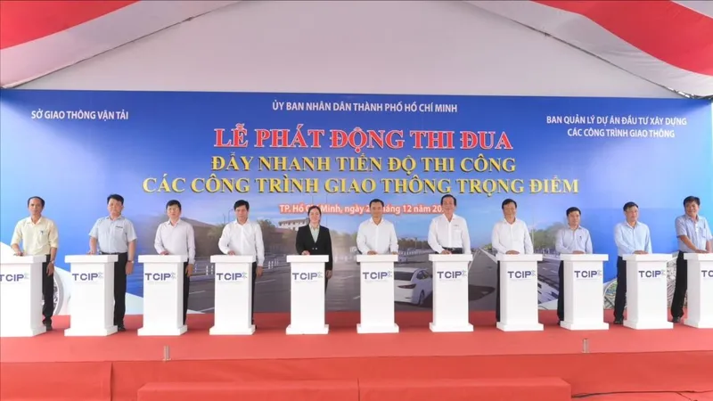 TPHCM: Các dự án hạ tầng thi công xuyên Tết, phấn đấu năm 2024 hoàn thành 38 dự án