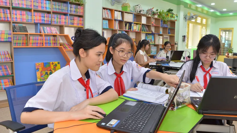 Phát huy thành tựu 10 năm đổi mới giáo dục và đào tạo - Bài 1: Đứng trước nhiều rào cản