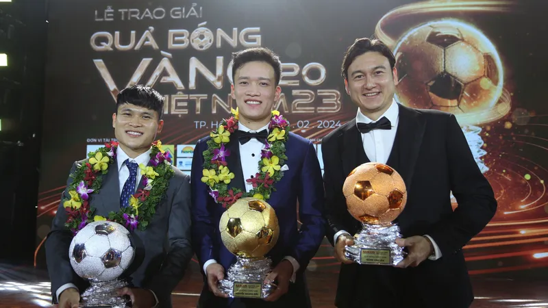 Nguyễn Hoàng Đức, Trần Thị Kim Thanh và Phạm Đức Hòa đoạt Quả bóng Vàng Việt Nam 2023