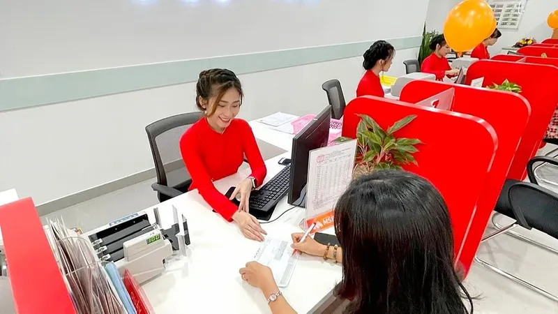 Ngân hàng rục rịch tăng lãi suất tiền gửi trở lại