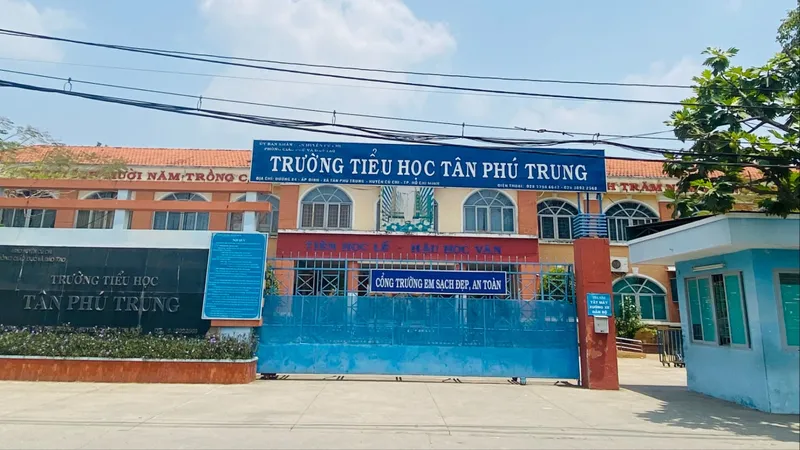 Hiệu trưởng Trường Tiểu học Tân Phú Trung (Củ Chi) tường trình sự việc "lỡ tay" đánh học sinh
