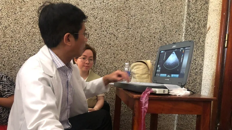 Khám tầm soát bệnh tim bẩm sinh miễn phí cho trẻ em có hoàn cảnh khó khăn