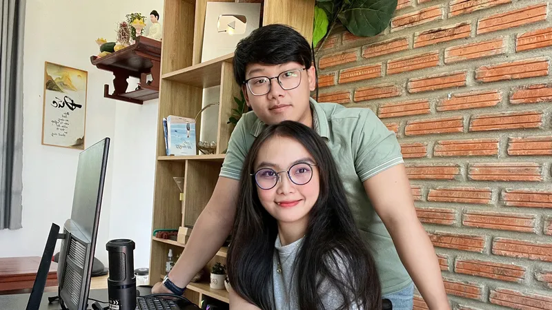 Cặp đôi gen Z làm kênh hoạt hình Việt
