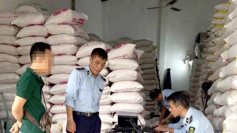Phát hiện hàng loạt cơ sở bán gạo ST25 giả