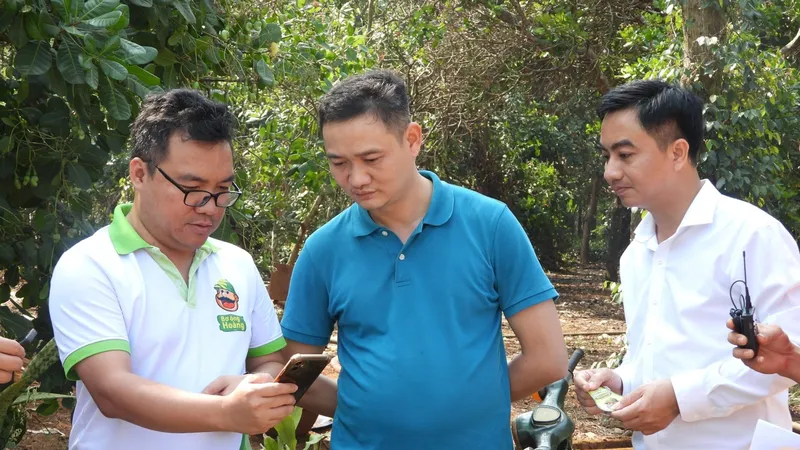 Chuyện làm nông nghiệp thông minh của Hoàng