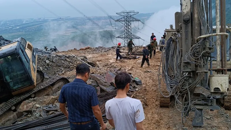 Khu vực gần hiện trường xảy ra vụ sạt lở đất