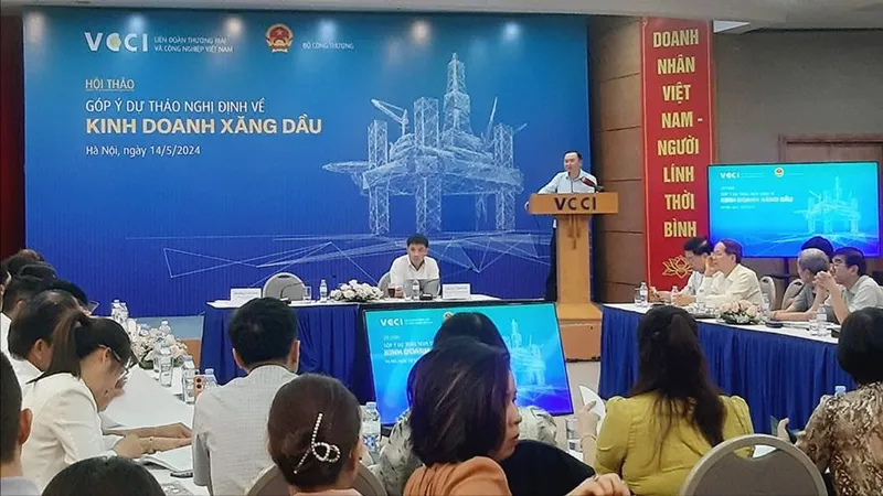 Sửa đổi Nghị định kinh doanh xăng dầu: Cần một "tấm áo mới" phù hợp
