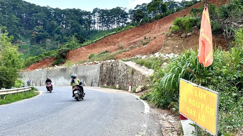 Miền Trung, Tây Nguyên ứng phó sạt lở mùa mưa bão - Bài 1: Nơm nớp sông cuốn, núi đè