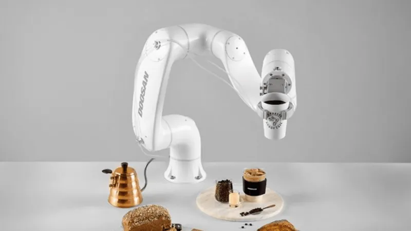Robot E0509 có thể thực hiện nhiều hoạt động nấu ăn khác nhau. Ảnh: DOOSAN ROBOTICS