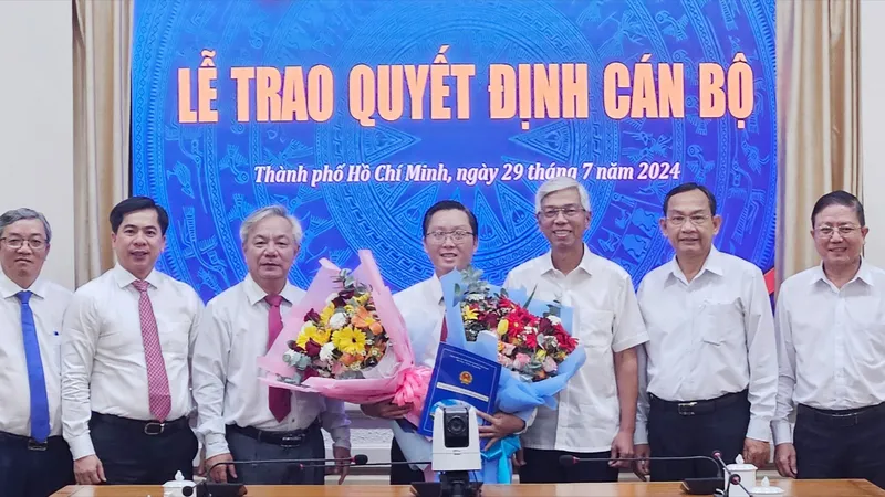Ông Nguyễn Tuấn Tài giữ chức Phó Chủ tịch UBND huyện Nhà Bè (TPHCM)