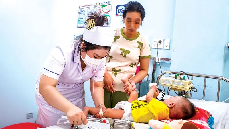 Dồn sức chống dịch sởi