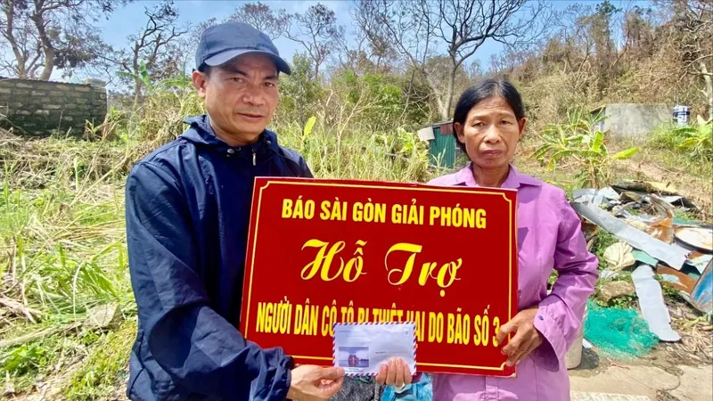 Báo SGGP tiếp tục hỗ trợ các hộ dân bị thiệt hại nặng tại đảo Cô Tô, Quảng Ninh