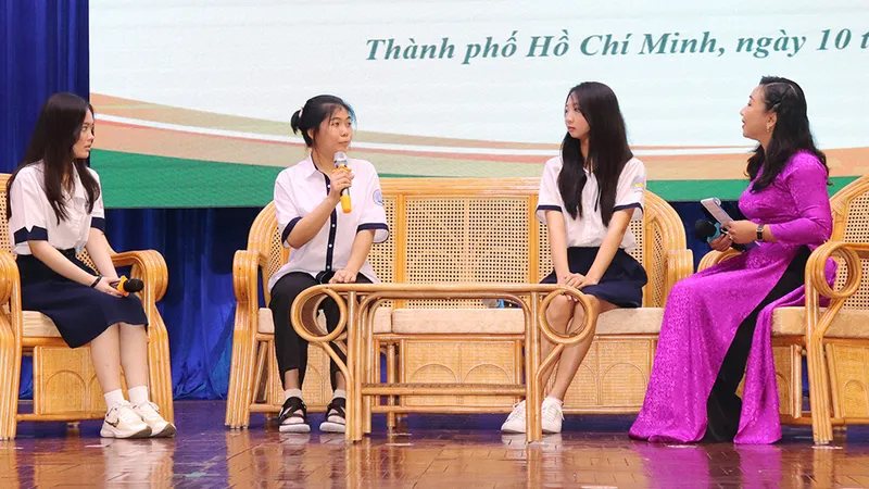 Vơi nỗi lo mùa tựu trường