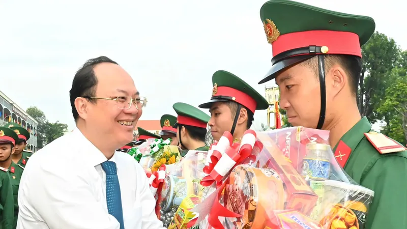 Bộ Tư lệnh TPHCM tiễn quân nhân hoàn thành nghĩa vụ quân sự năm 2025