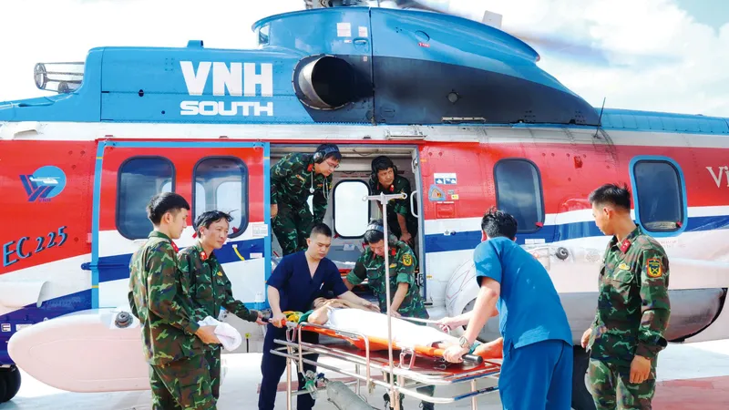 Y tế biển đảo - điểm tựa giữa trùng khơi - Bài 1: Trường Sa - Vững vàng nơi đầu sóng