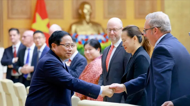 Thủ tướng Phạm Minh Chính chủ trì và phát biểu tại cuộc tọa đàm với các doanh nghiệp Hoa Kỳ. Ảnh: VIẾT CHUNG