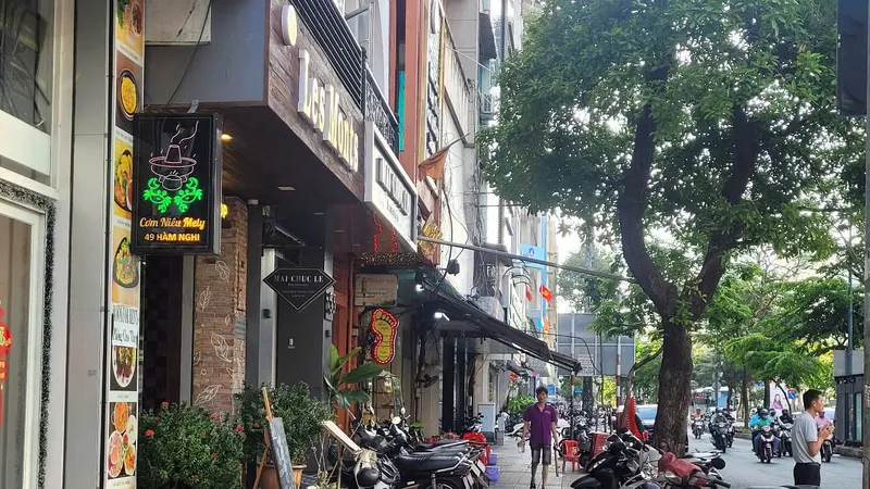 Tổ chức cho người dân sử dụng tạm một phần hè phố có thu phí: Hiệu quả bước đầu, đề xuất nhân rộng