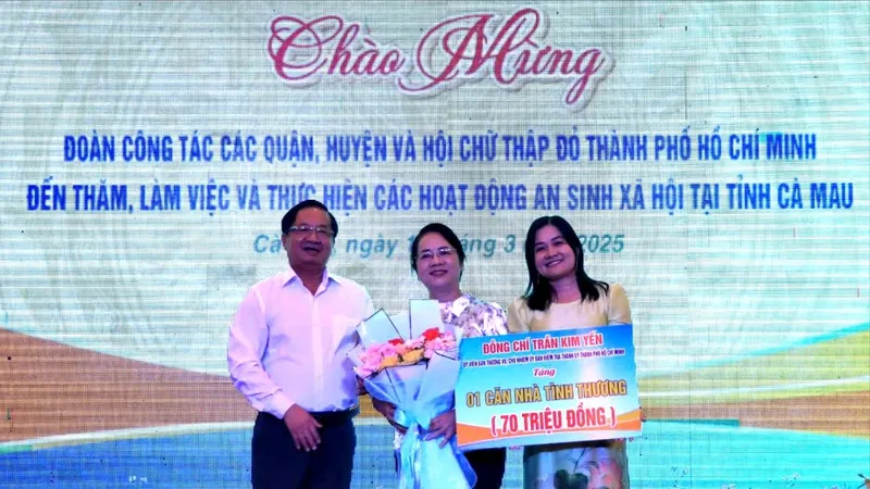 Trao gần 7 tỷ đồng thực hiện an sinh xã hội tại tỉnh Cà Mau