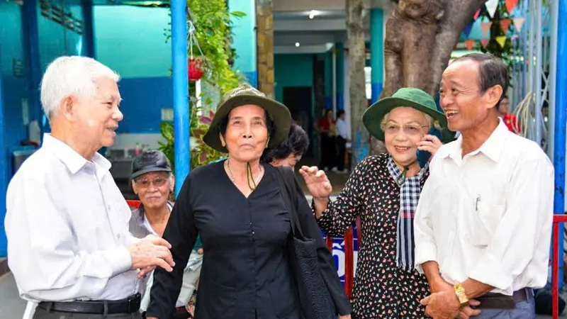 Tự hào và biết ơn thế hệ anh hùng của một dân tộc anh hùng 