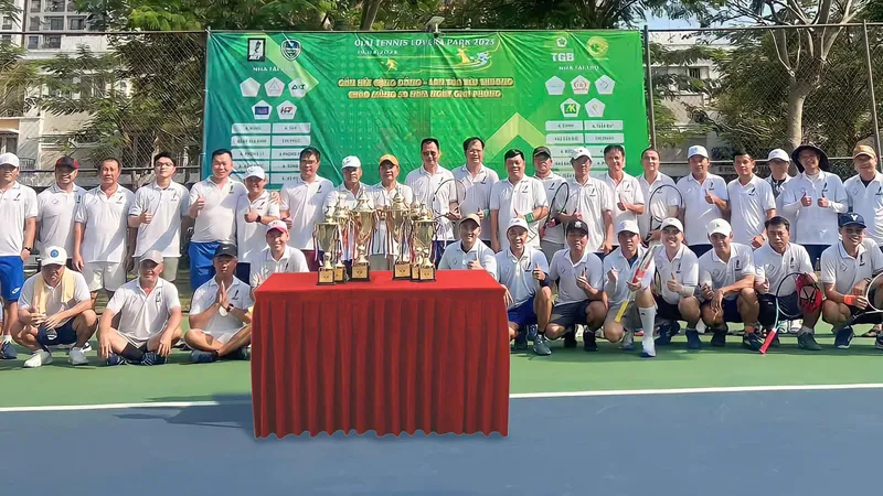 Giải tennis Lovera Park 2025 ủng hộ hoàn cảnh khó khăn 100 triệu đồng