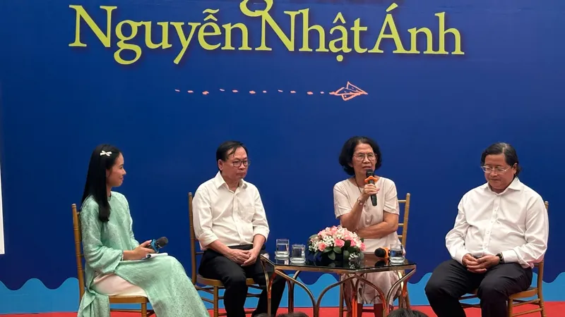 40 năm lớn lên cùng sách Nguyễn Nhật Ánh