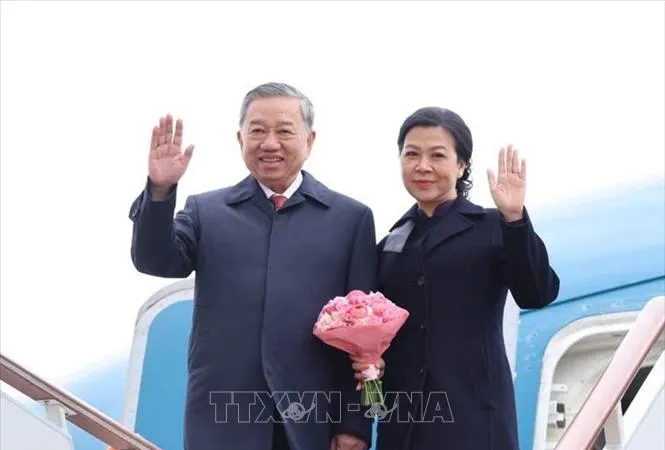 Tổng Bí thư Tô Lâm và Phu nhân rời Moscow, lên đường thăm Belarus. Ảnh: Thống Nhất/TTXVN