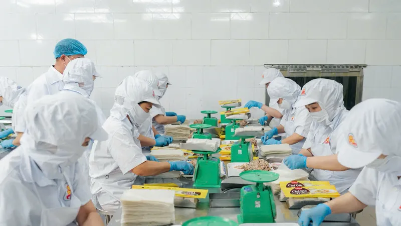 Một dây chuyền sản xuất tại Công ty Vissan 