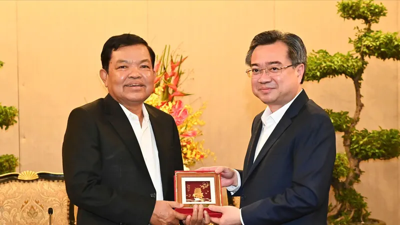 TPHCM thúc đẩy hơn nữa quan hệ với tỉnh Champasak (Lào)