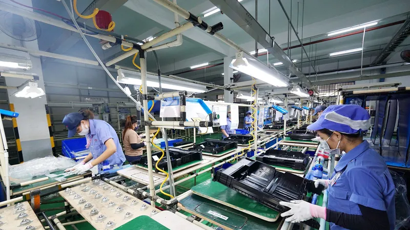 Vị thế hàng Việt tăng, xuất khẩu bứt tốc