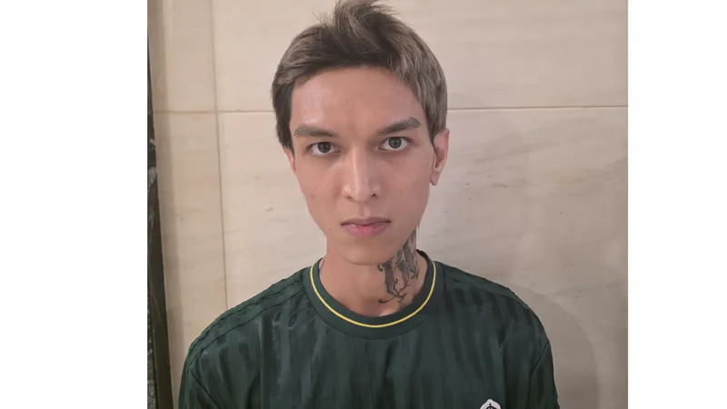 Bắt rapper Bình "Gold"