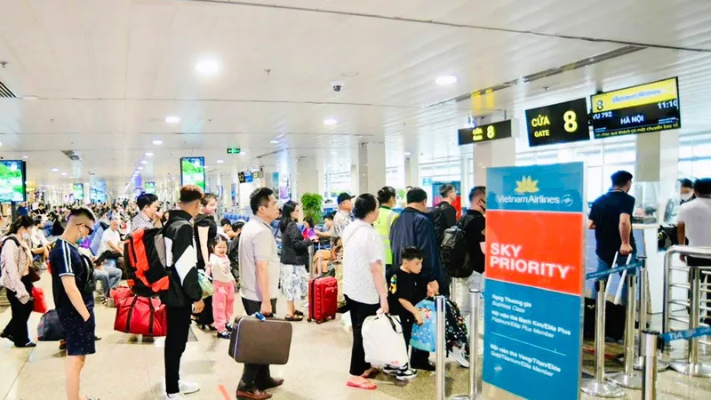 Giá vé máy bay tăng cao dịp lễ Quốc khánh 2-9