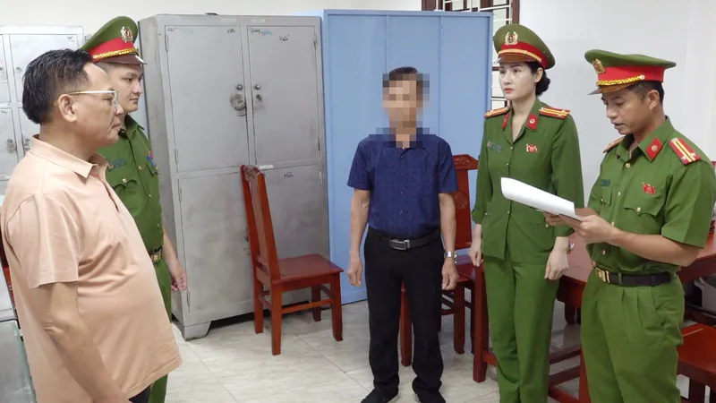 Bắt khẩn cấp “ông bầu” Câu lạc bộ bóng đá Đông Á Thanh Hóa