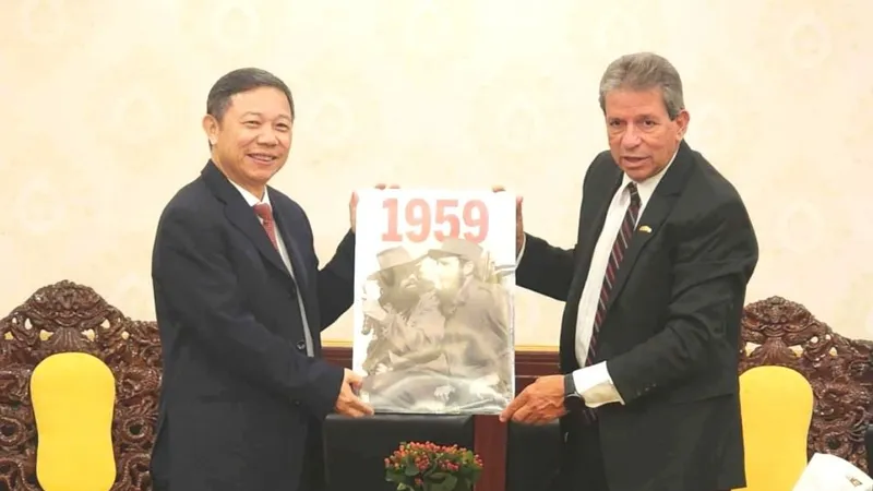  TPHCM luôn quan tâm thúc đẩy quan hệ với Cuba