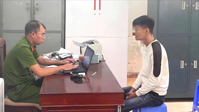 Công an làm việc với thanh niên hành hung thai phụ 