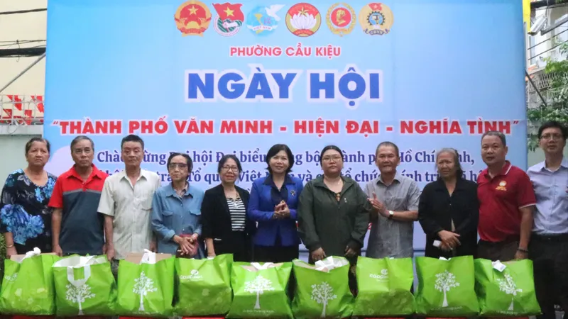 Phường Cầu Kiệu tổ chức ngày hội vì thành phố văn minh, nghĩa tình