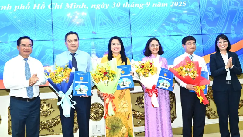 TPHCM điều động, bổ nhiệm nhiều cán bộ