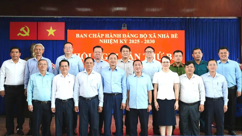 Từng bước xây dựng xã Nhà Bè thành đô thị năng động, xanh, thông minh