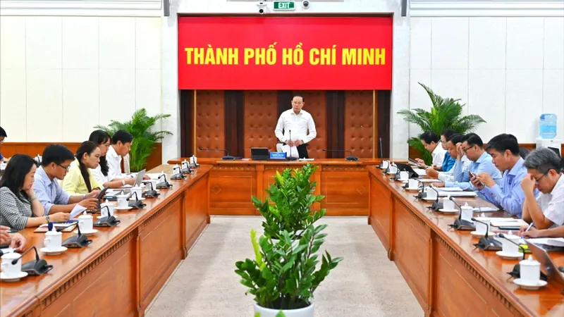 Đề xuất đẩy mạnh phân cấp, phân quyền, bãi bỏ thủ tục không cần thiết 
