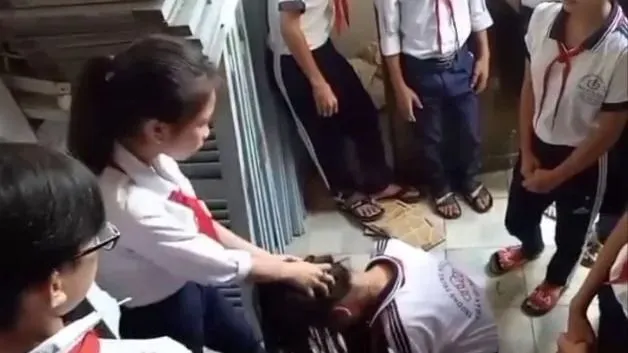 Ngăn chặn cái ác lấn sân học đường
