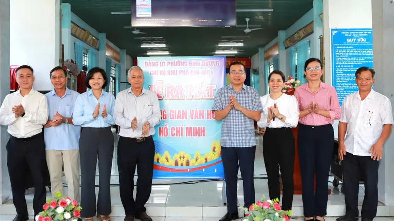 Các đại biểu tại lễ ra mắt Không gian văn hóa Hồ Chí Minh